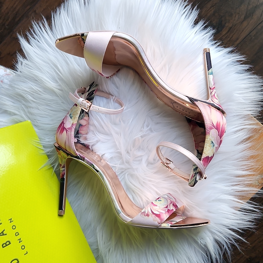 NIB Ted Baker ankle strap floral satin heels - Picture 3 of 10